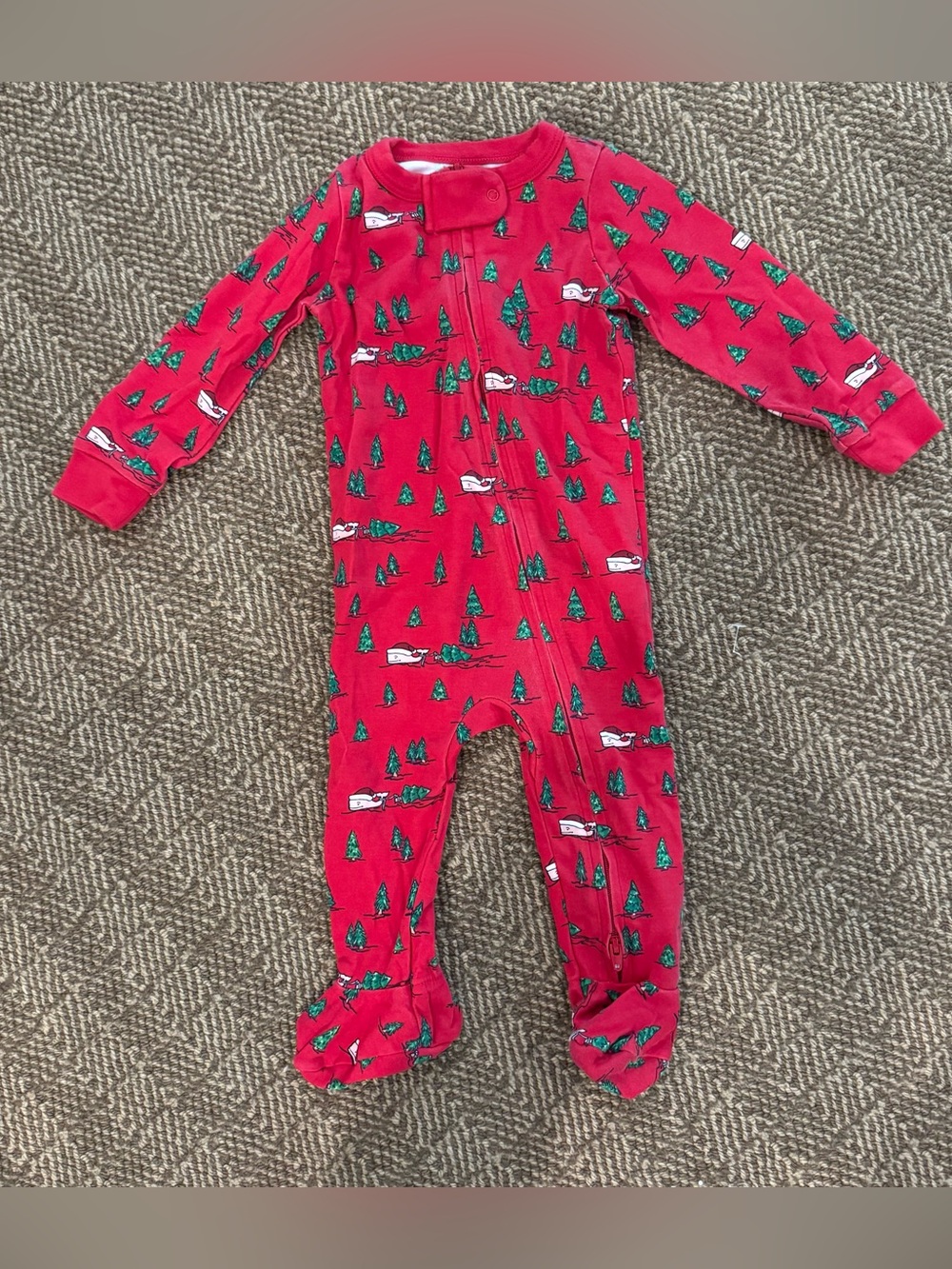 Vineyard Vines Red Holiday Tree & Whale Sleigh Footie Pajamas, 3-6 Months